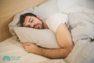Taking CBD with Melatonin: All about their benefits for a peaceful night of sleep